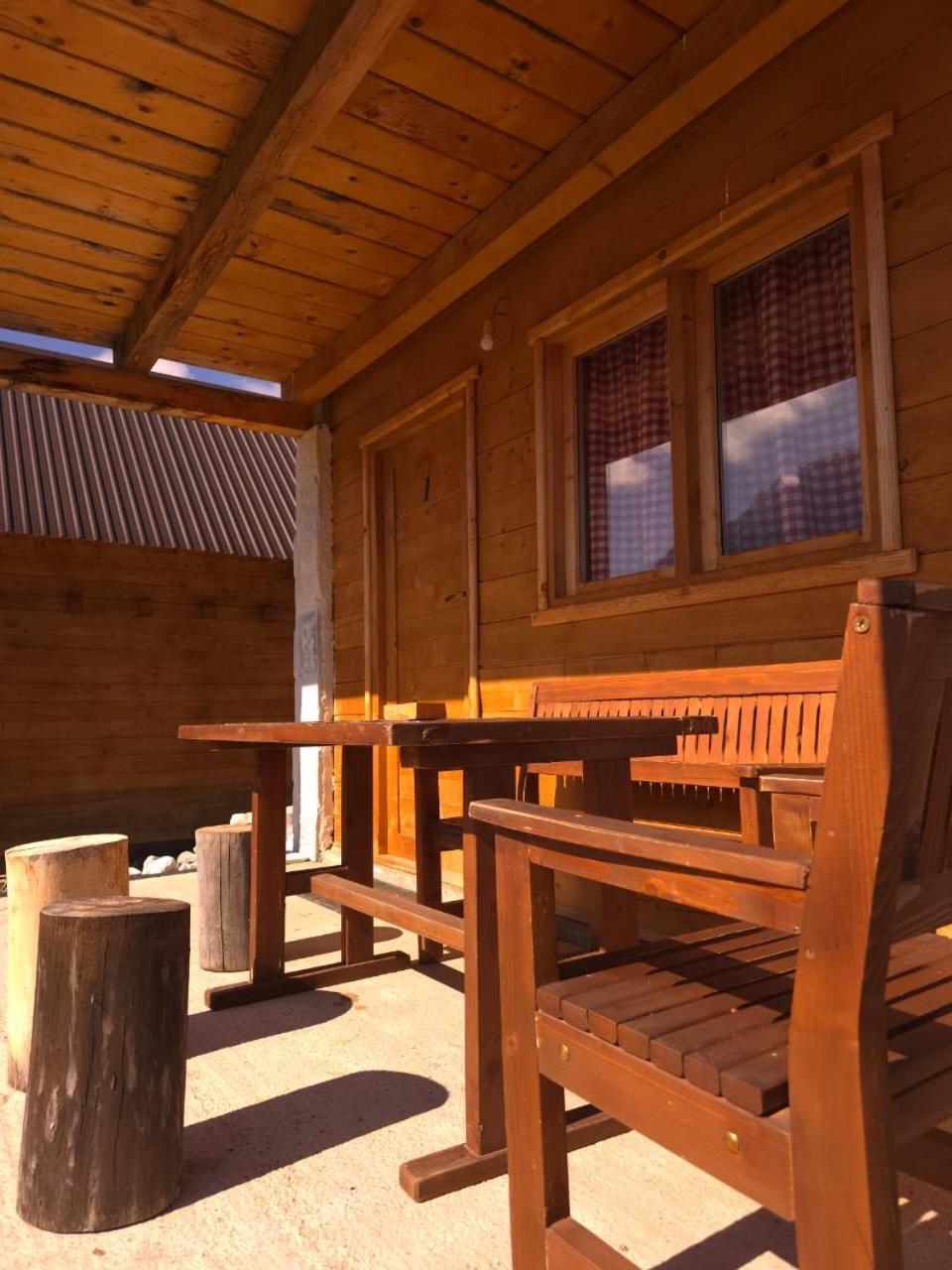 Ethno Star Bojovic Guest House Gusinje ภายนอก รูปภาพ